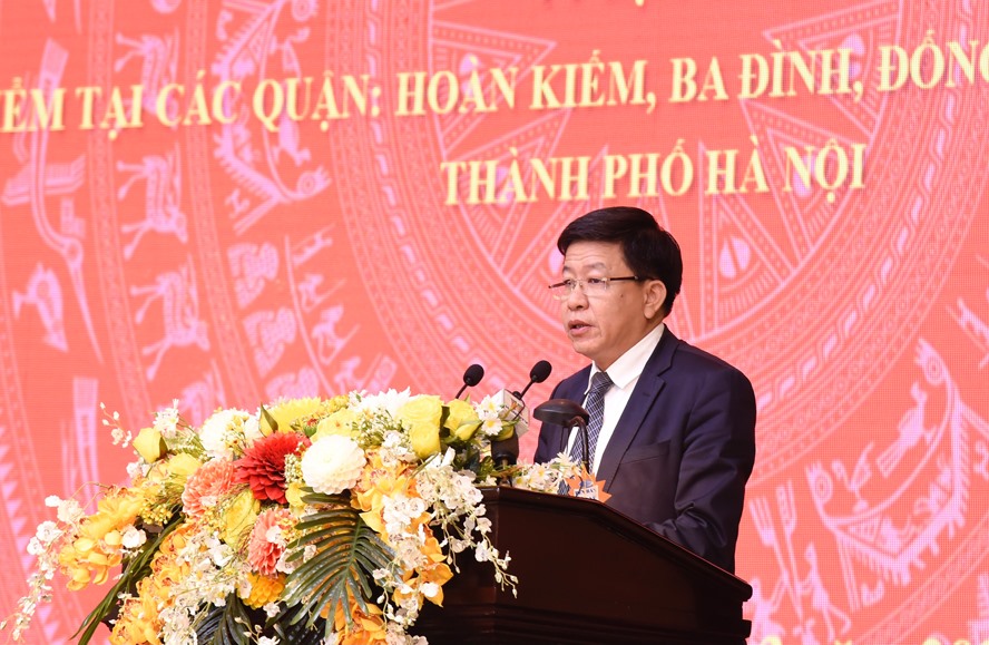 Phó Chủ tịch UBND thành phố Hà Nội Dương Đức Tuấn phát biểu tại hội nghị. Ảnh: Viết Thành
